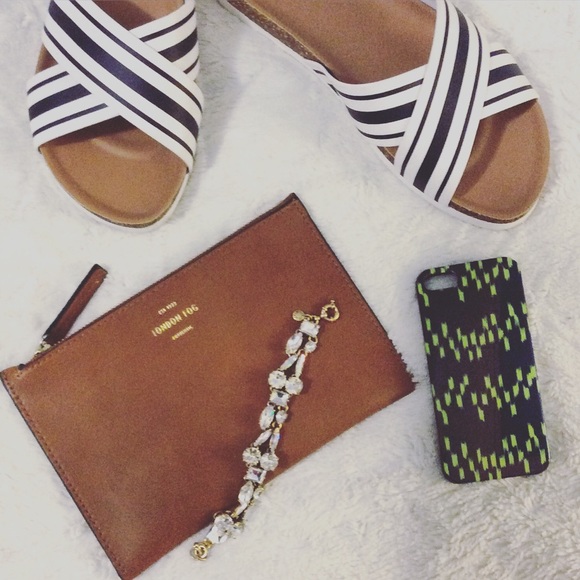 J. Crew Accessories - NWOT Navy & Lime Green Patterned iPhone 5 Case
