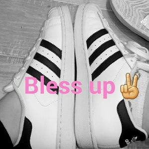 Meet your Posher, Esther