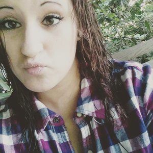 Meet your Posher, Noelle