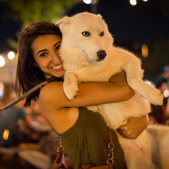 MEET YOUR SELLER 🍾 - Picture 2 of 3