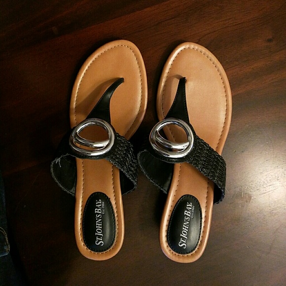 Dress sandals