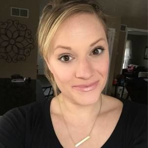 Meet your Posher, Cynthia