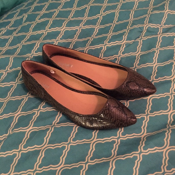 Old Navy Flats