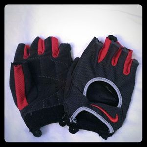 Womens Nike Workout Gloves