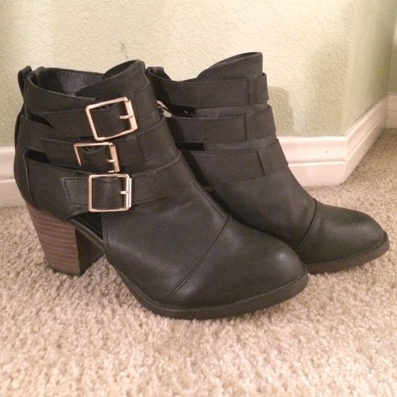 Cute buckle ankle booties!