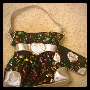 Matching purse and wallet set.