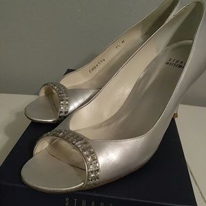 Beautiful silver Stuart Weitzman