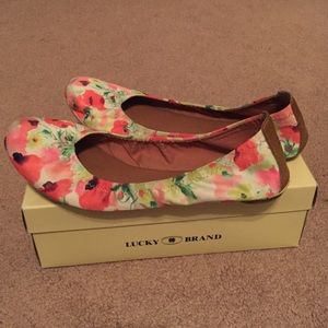 Lucky Brand floral ballet flats