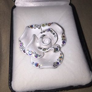 Women white Flower with crystals ceramic brooch