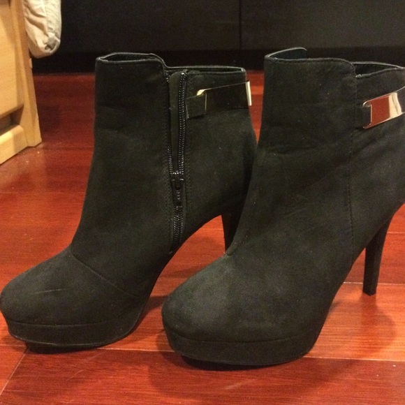 Black Suede H&M bootie