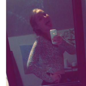 Meet your Posher, Anji