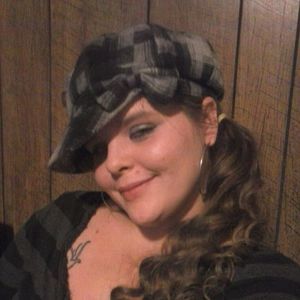 Meet your Posher, Tabby