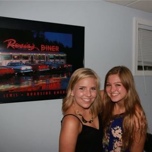 Meet your Posher, Hayley