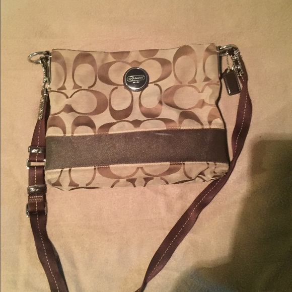 Authentic coach cross body