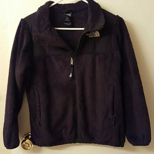 NORTH FACE Denali jacket in blsck plush!