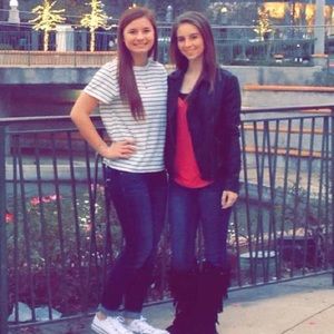 Meet your Posher, Alyssa