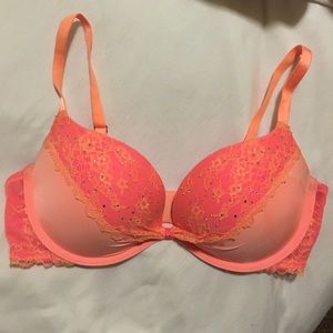 Victoria's Secret push up bra size 36C