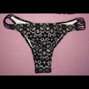 ❗️NWOT Victoria's Secret Bikini Bottoms
