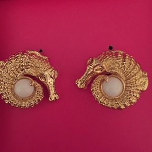 Lilly Pulitzer alligator gold earrings