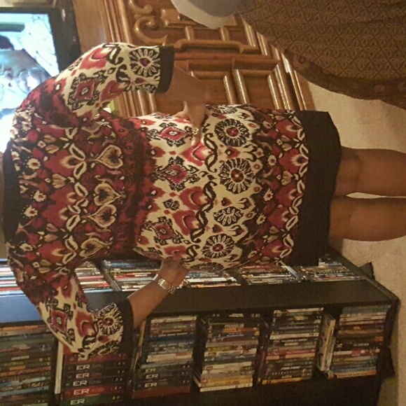 Vibrant in the mood dress!! - Picture 3 of 4