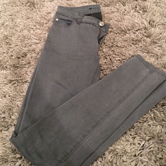 Gray skinny jeans