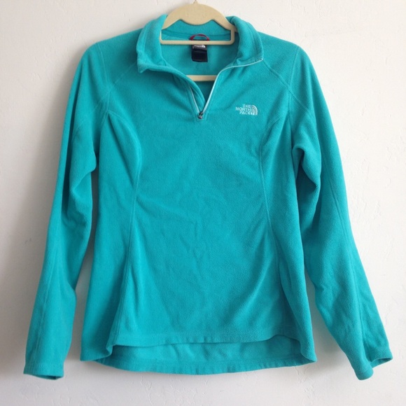 The North Face Pullover size medium