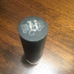 Kat Von D lipstick in Agatha