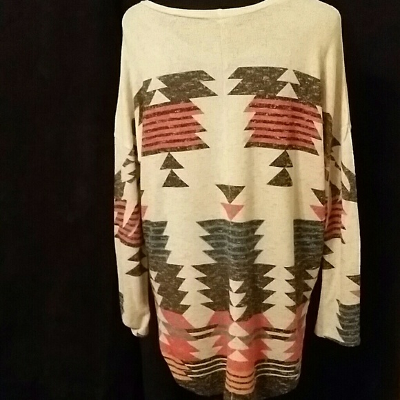 Aztec tunic - Picture 2 of 3