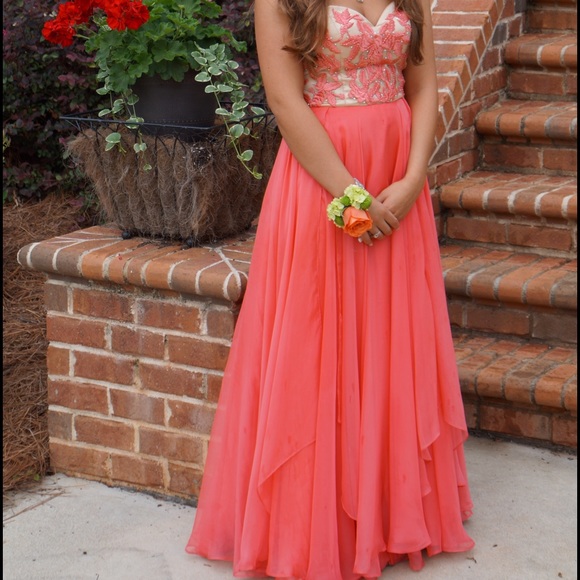 Sherri Hill Coral Prom dress 4