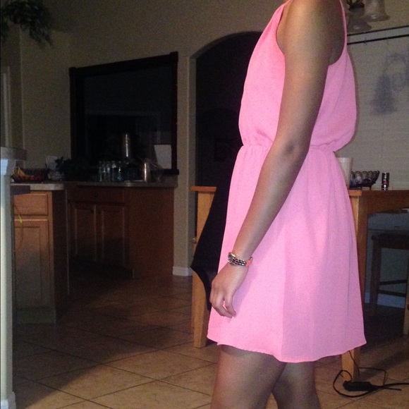 Coral mini dress - Picture 2 of 3