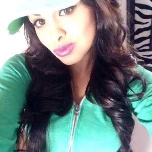 Meet your Posher, Stephany