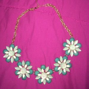 Statement necklace!