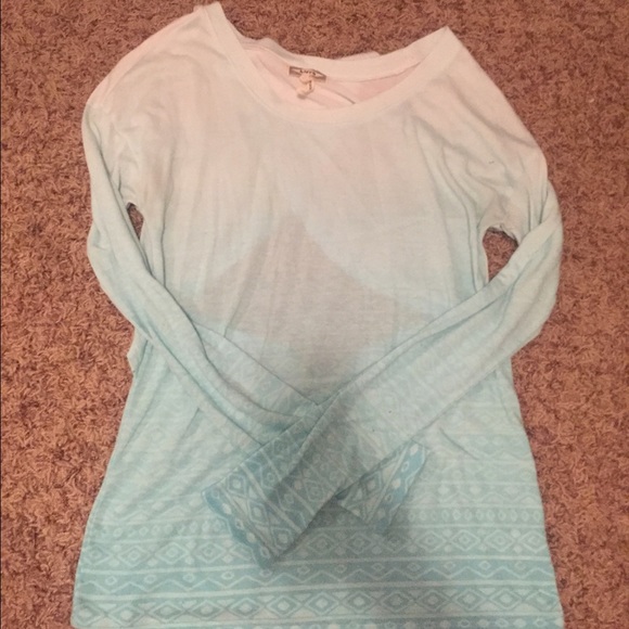 Long sleeve shirts