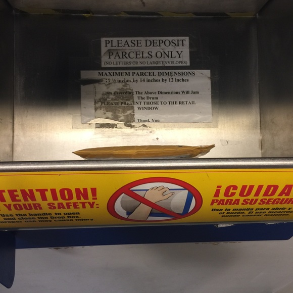 Perfume sample set - Picture 3 of 3