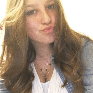 Meet your Posher, Izzy