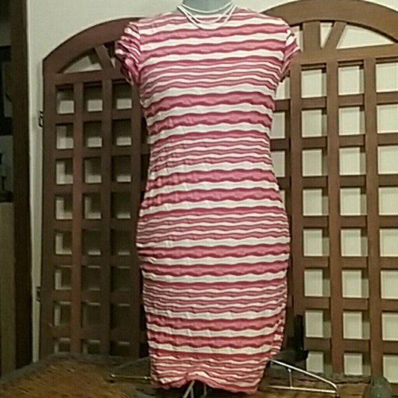 Stretchy Red, White, & Pink Short-Sleeved Dress