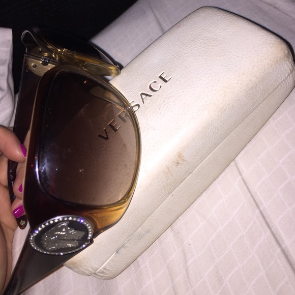 Versace sunglasses good condition - Picture 1 of 3