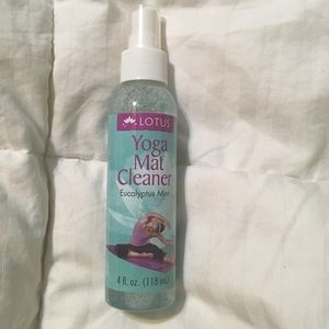 Yoga mat cleaner