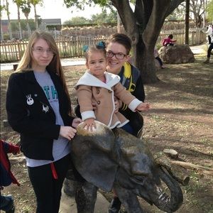 Meet your Posher, Kim