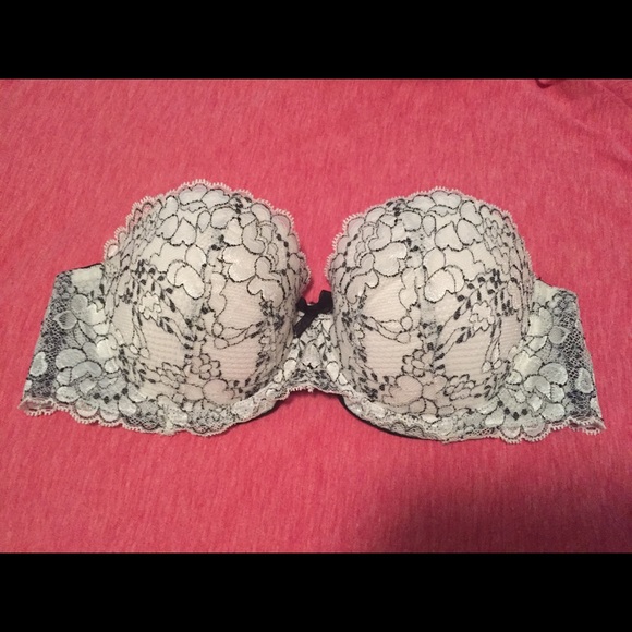 Strapless Victoria's Secret bra 32C