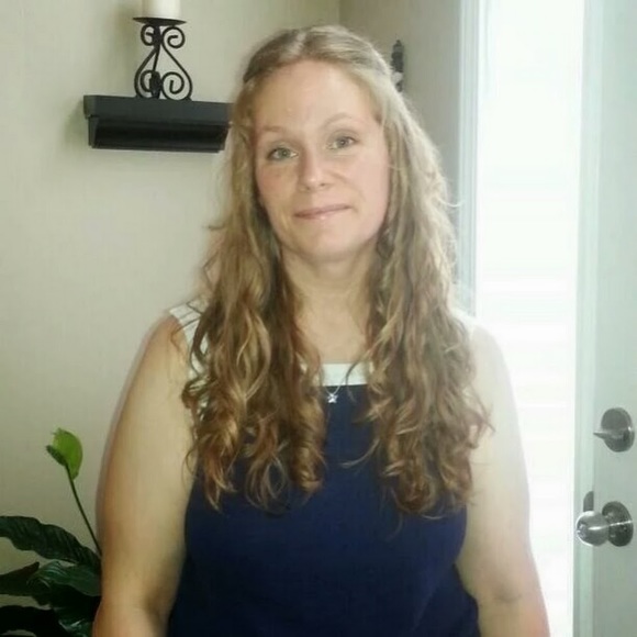 Meet your Posher, Laura