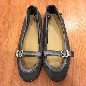 Ugg Australia Suede Leather Sherling Lined Flats