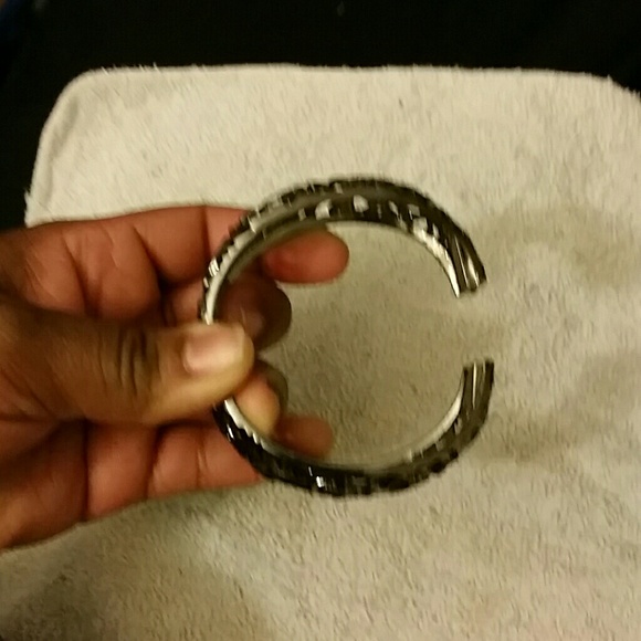 Silver bangle - Picture 2 of 3