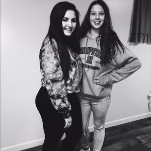 Meet your Posher, Caitlin