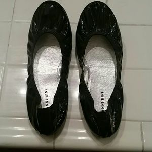 Gianni Bini flats