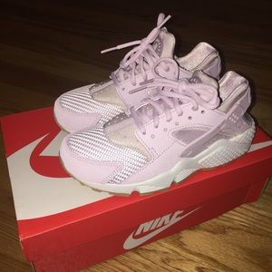 Women Huaraches Air Textile in bleached lilac