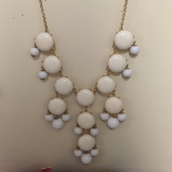 White bubble necklace