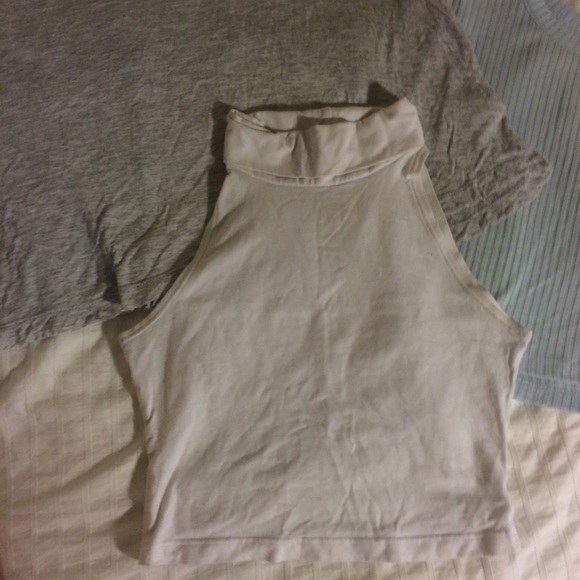 Crop top bundle - Picture 2 of 4