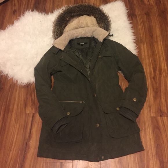 DKNY Jackets & Blazers - DKNY winter jacket