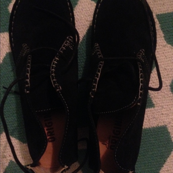 Clarks Wallabees/Chukkas
